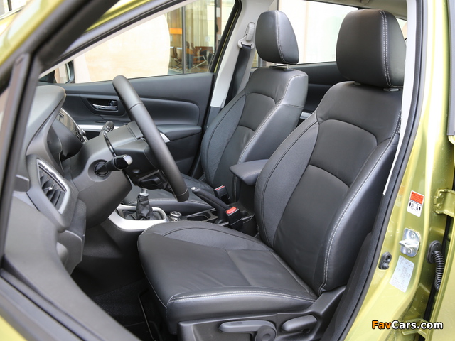 Suzuki SX4 S-Cross 2013 photos (640 x 480)