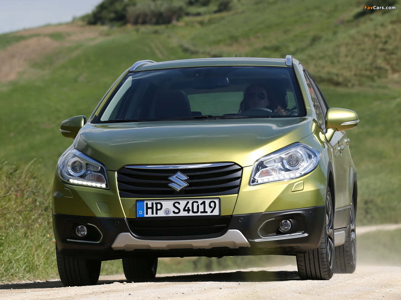 Suzuki SX4 S-Cross 2013 wallpapers (1280 x 960)