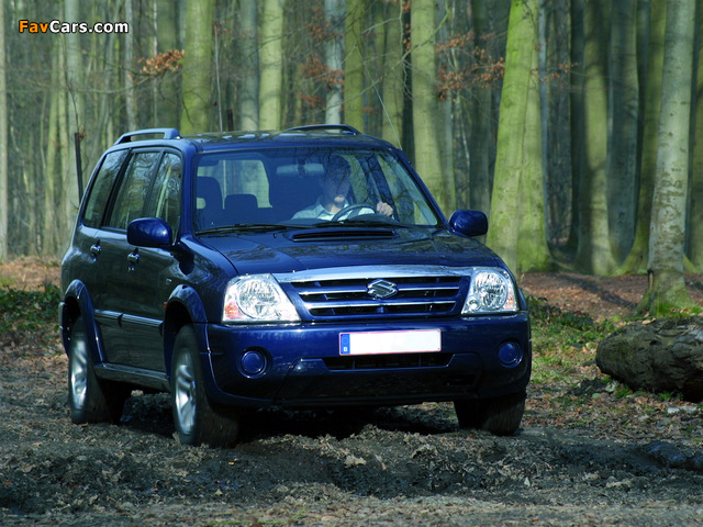 Photos of Suzuki Grand Vitara XL7 2003–06 (640 x 480)