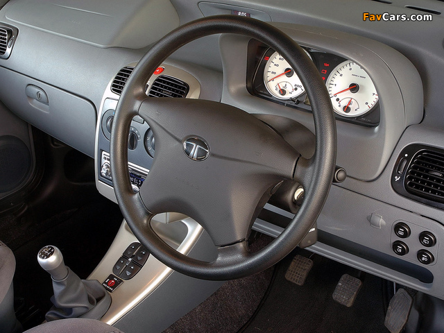 Images of Tata Indigo ZA-spec 2004–07 (640 x 480)