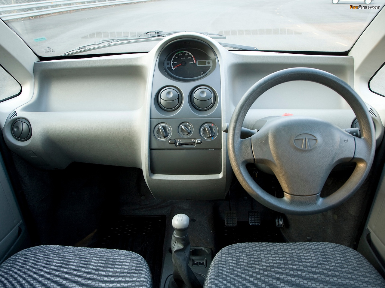 Photos of Tata Nano 2008 (1280 x 960)