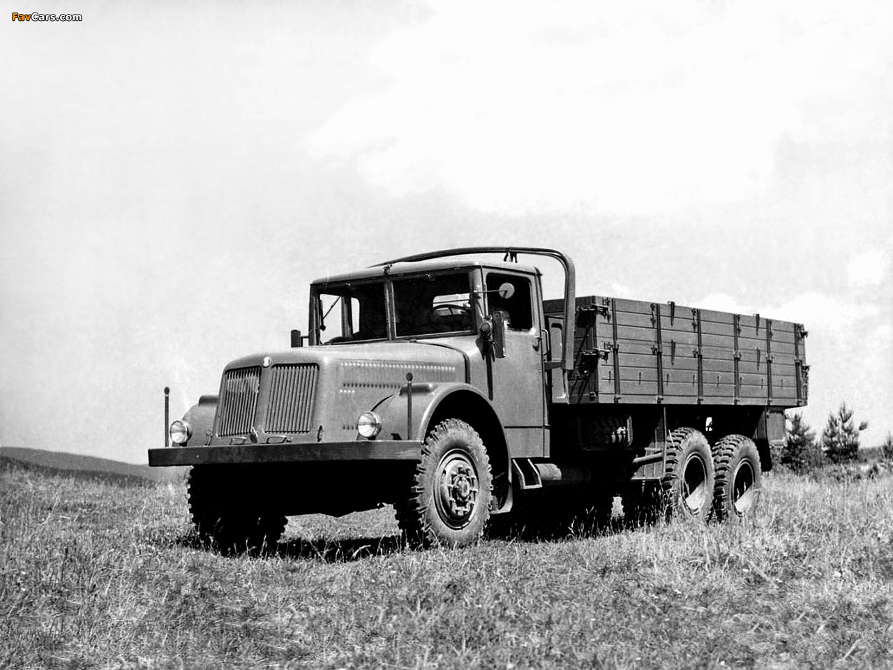 Tatra 111R 1953–62 images (1280 x 960)