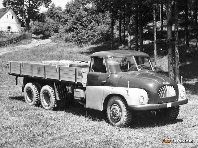 Images of Tatra T138V 1958–62 (640 x 480)