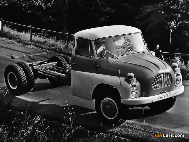 Photos of Tatra T138P 4x4 1958–72 (640 x 480)