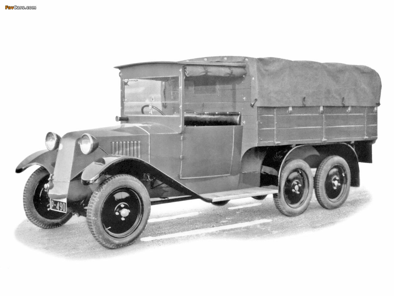 Photos of Tatra T26/30 1927–33 (1280 x 960)