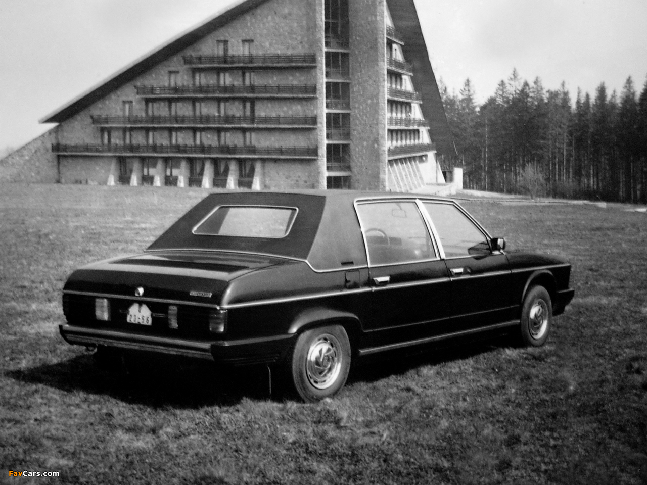 Photos of Tatra T613K 1984 (1280 x 960)