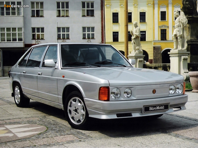 Tatra T613-4 Mi Long 1993–95 photos (800 x 600)