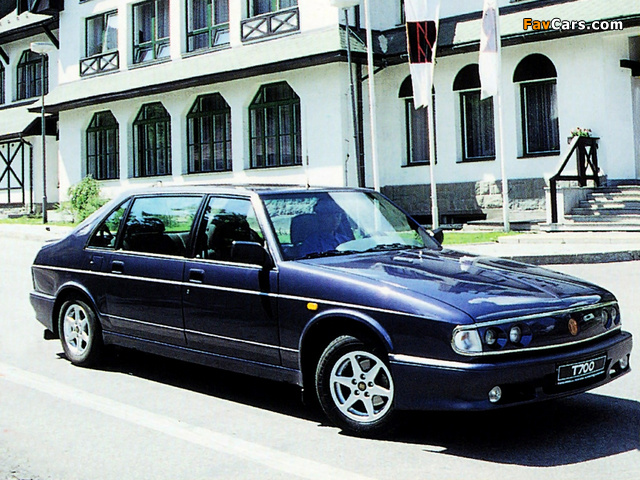 Images of Tatra T700 1996–98 (640 x 480)