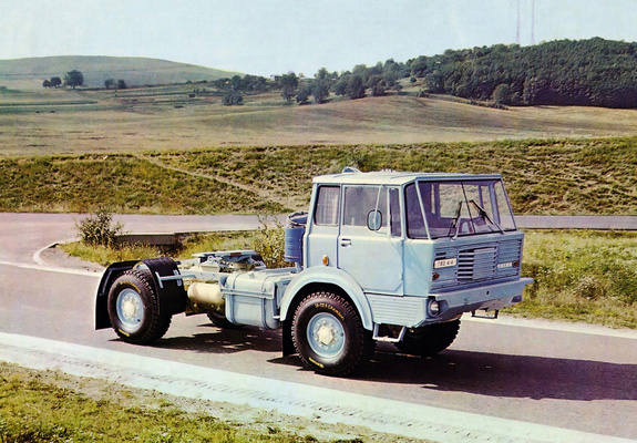 Pictures of Tatra T813 NTH 4x4 1967–82