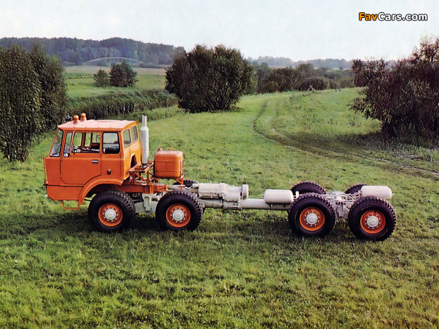 Pictures of Tatra T813 PJ 8x8 1967–82 (640 x 480)