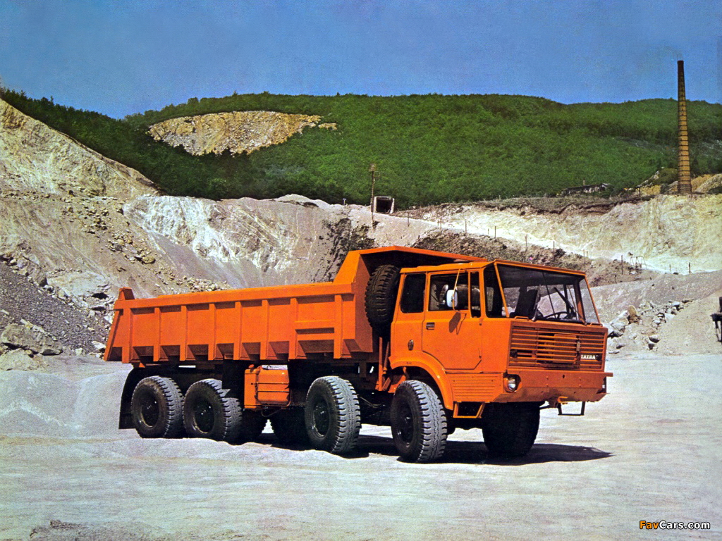 Tatra T813 S1 8x8 1967–82 wallpapers (1024 x 768)