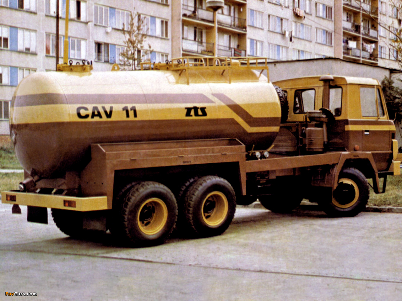 Tatra T815 P13 CAV-11 6x6 1982–94 pictures (1280 x 960)