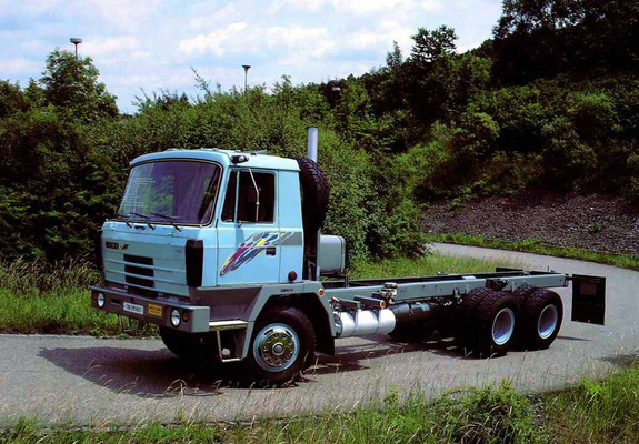 Tatra T815-2 PR3 28.210 6x6.2 1982–94 pictures
