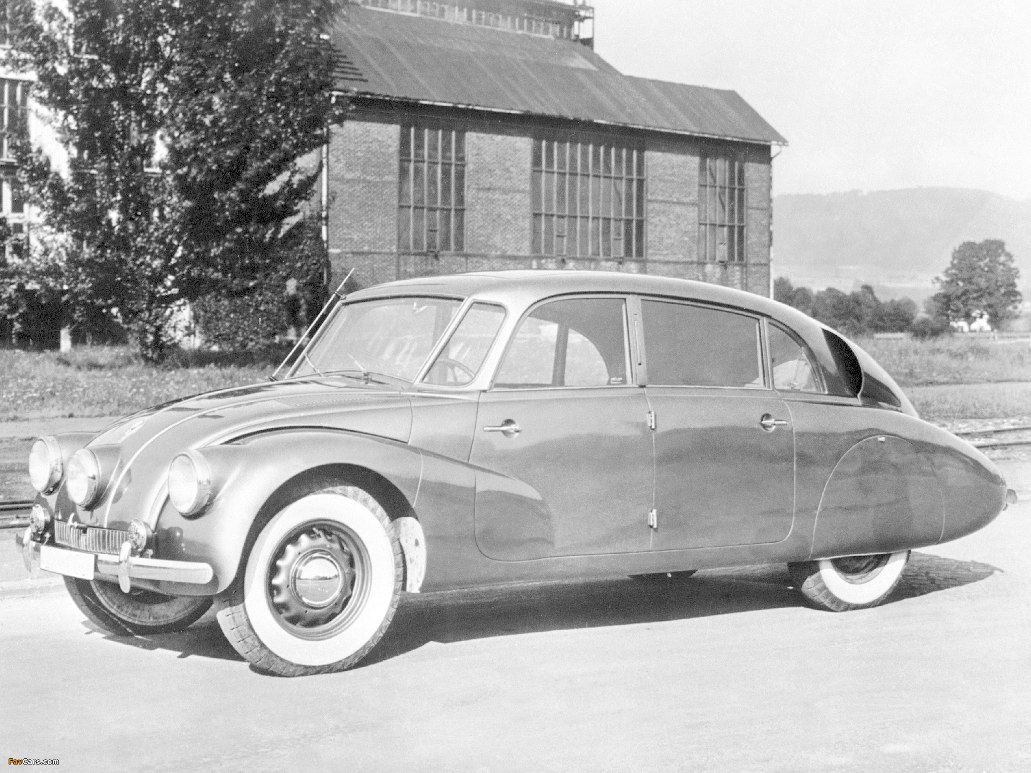 Tatra T87 1936–50 pictures (2048 x 1536)