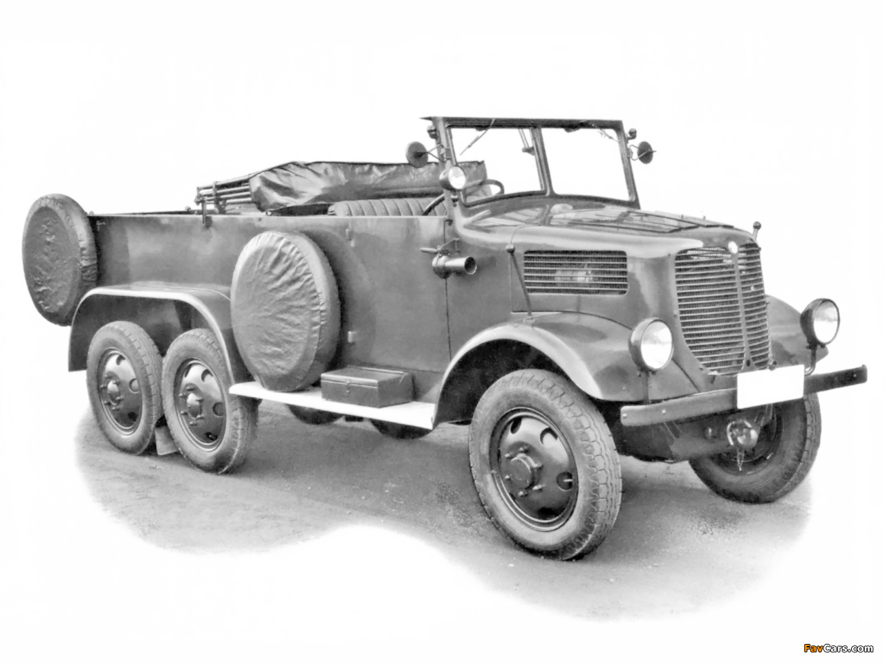 Images of Tatra T93R 6x6 1941 (1280 x 960)