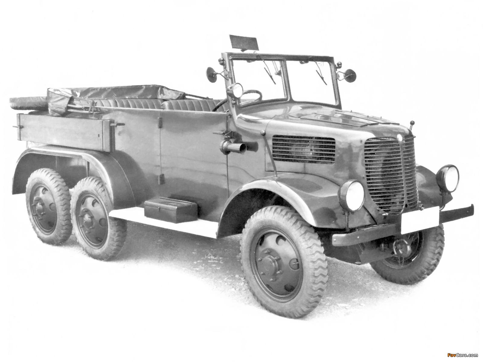 Tatra T93C 6x6 1941 images (1600 x 1200)