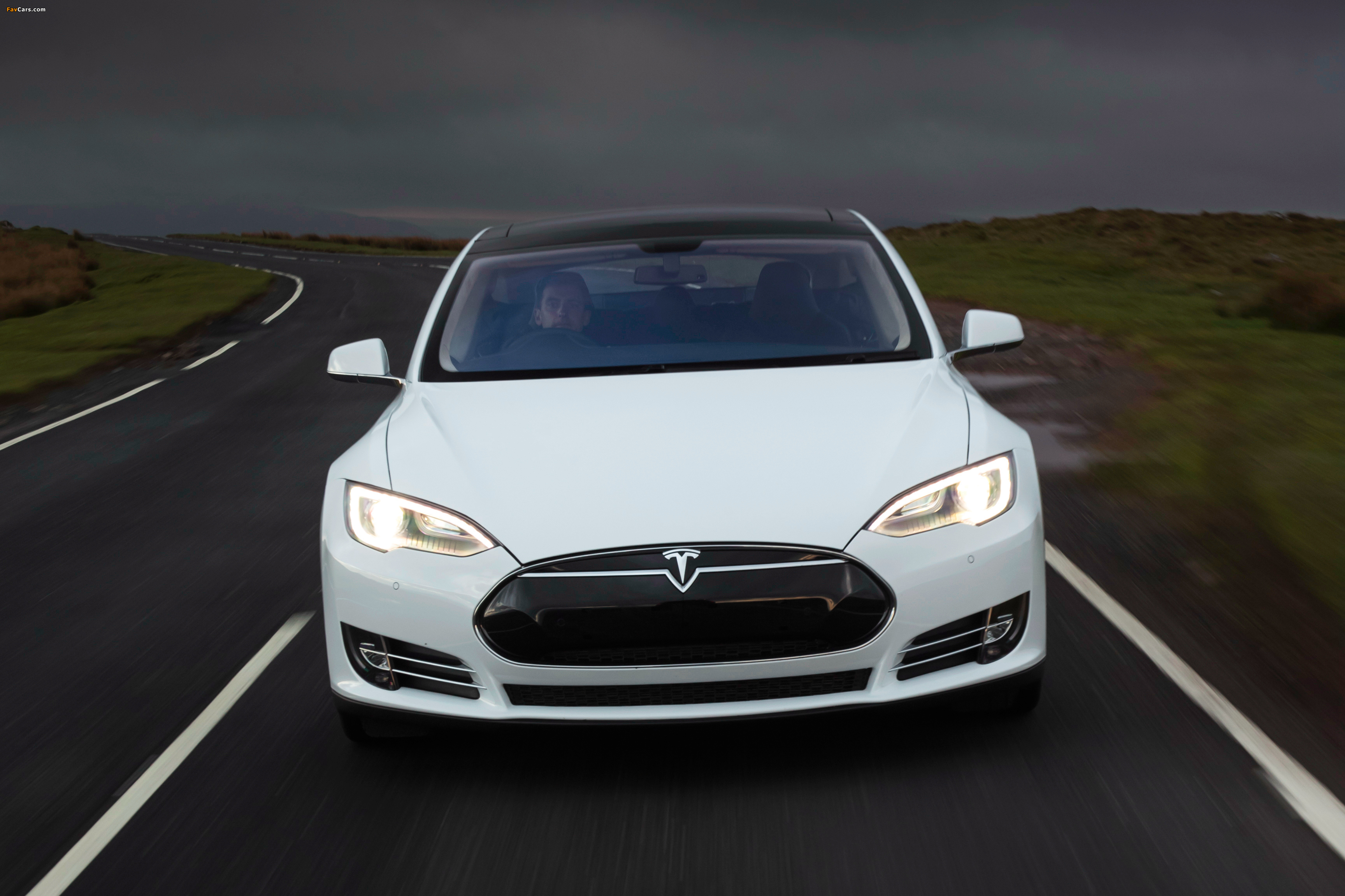 Photos of Tesla Model S P85+ UK-spec 2014 (3456 x 2304)