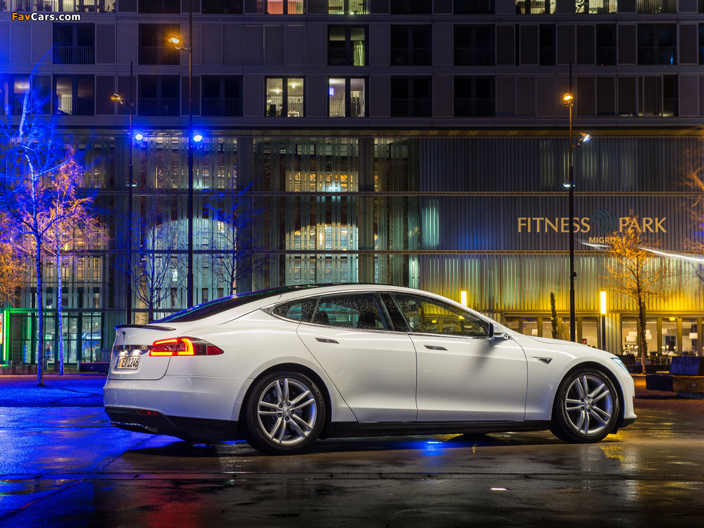 Tesla Model S 2012 images (1024 x 768)