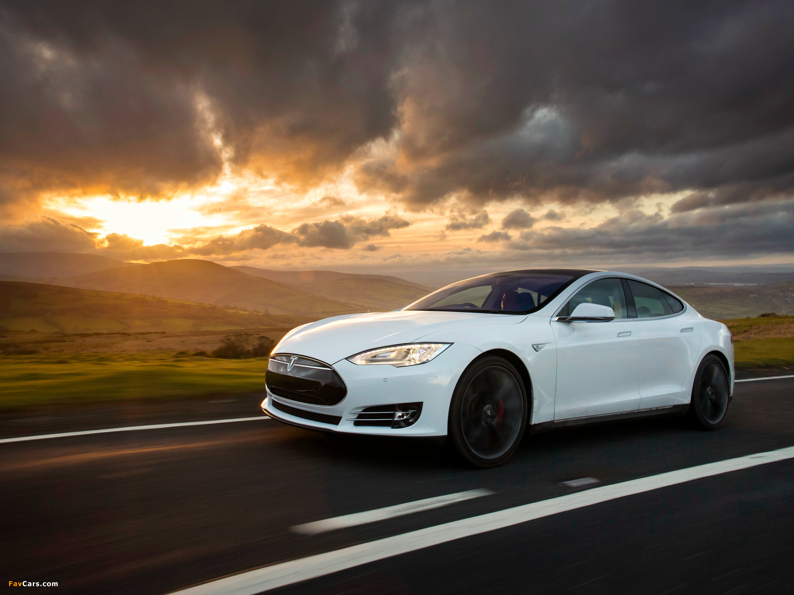 Tesla Model S P85+ UK-spec 2014 pictures (1600 x 1200)