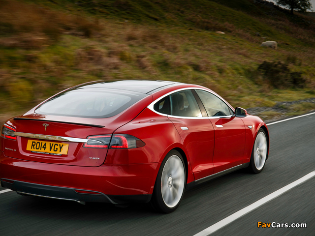 Tesla Model S P85+ UK-spec 2014 pictures (640 x 480)