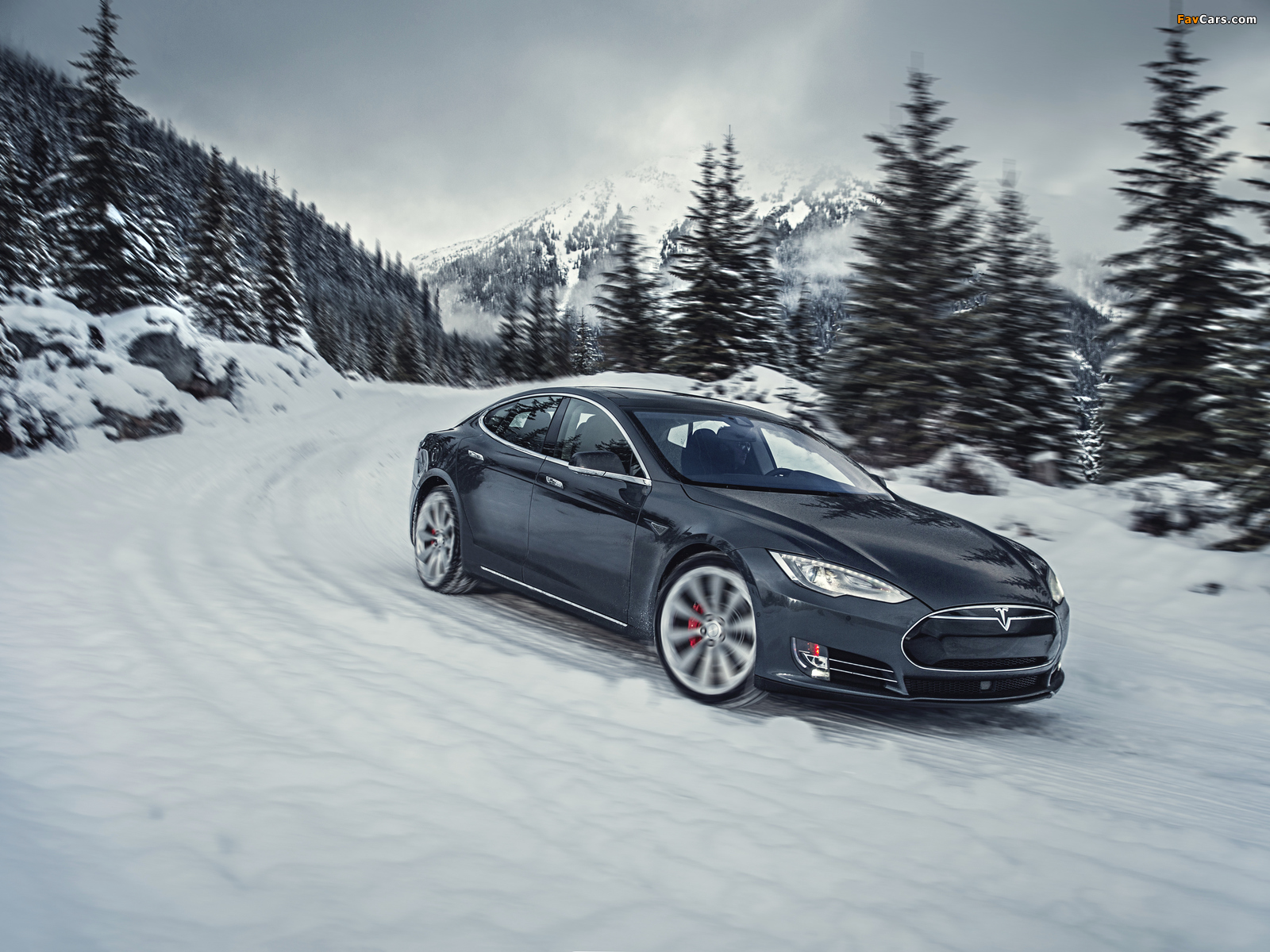 Tesla Model S P85D 2014 wallpapers (1600 x 1200)