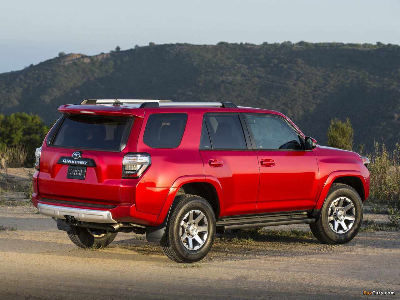 Images of Toyota 4Runner 2013 (1280 x 960)