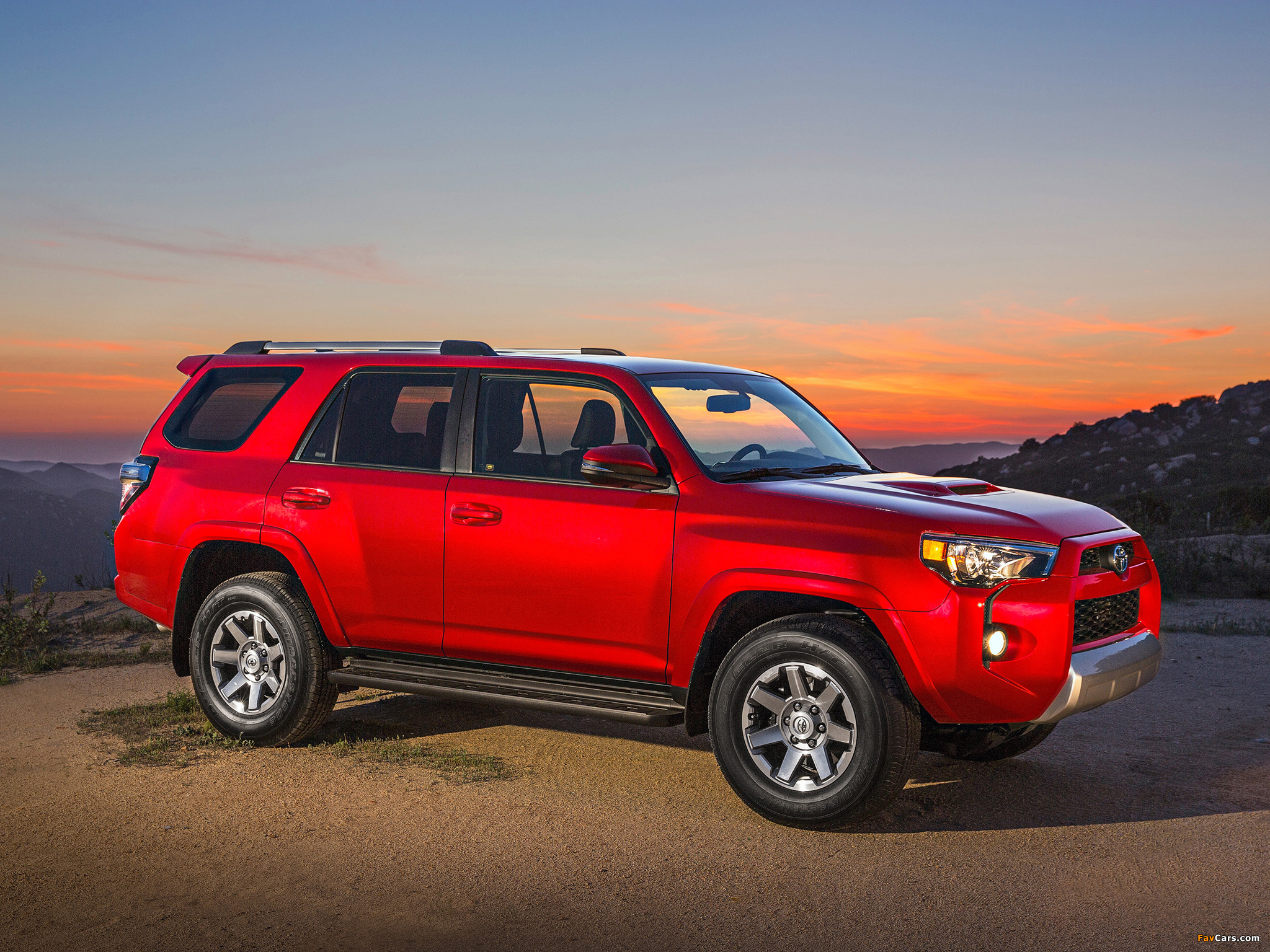 Images of Toyota 4Runner 2013 (2048 x 1536)