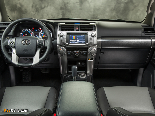 Images of Toyota 4Runner SR5 2013 (640 x 480)