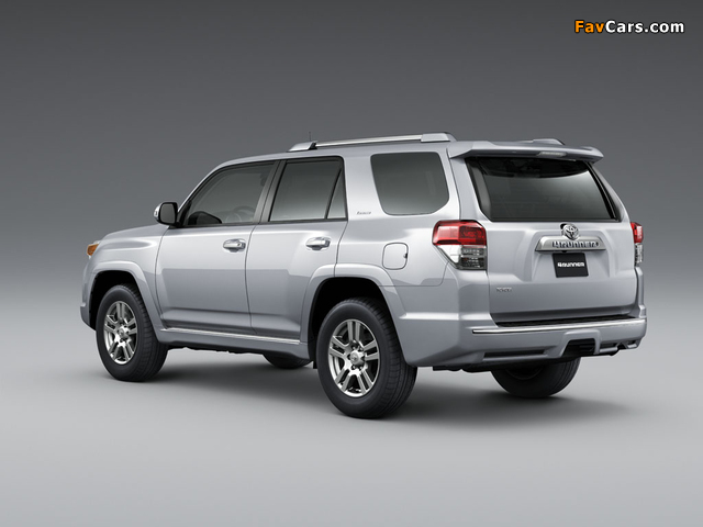 Photos of Toyota 4Runner Limited CN-spec 2009–13 (640 x 480)