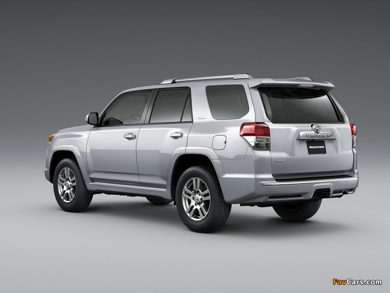 Photos of Toyota 4Runner Limited CN-spec 2009–13 (800 x 600)