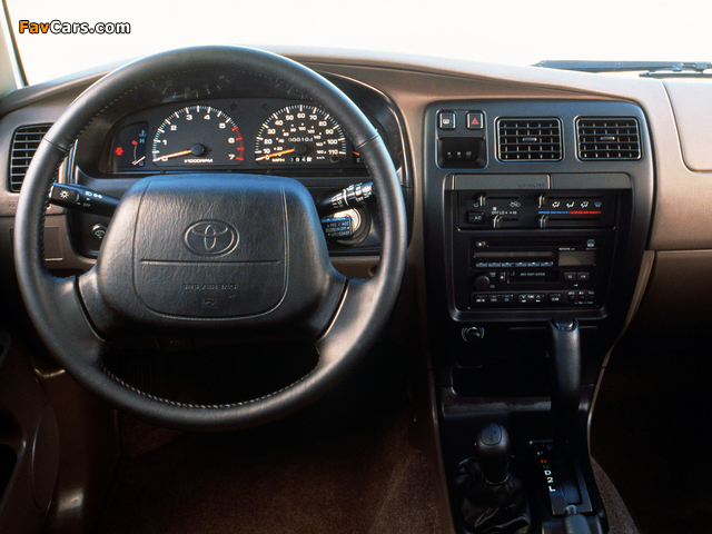 Pictures of Toyota 4Runner 1996–99 (640 x 480)