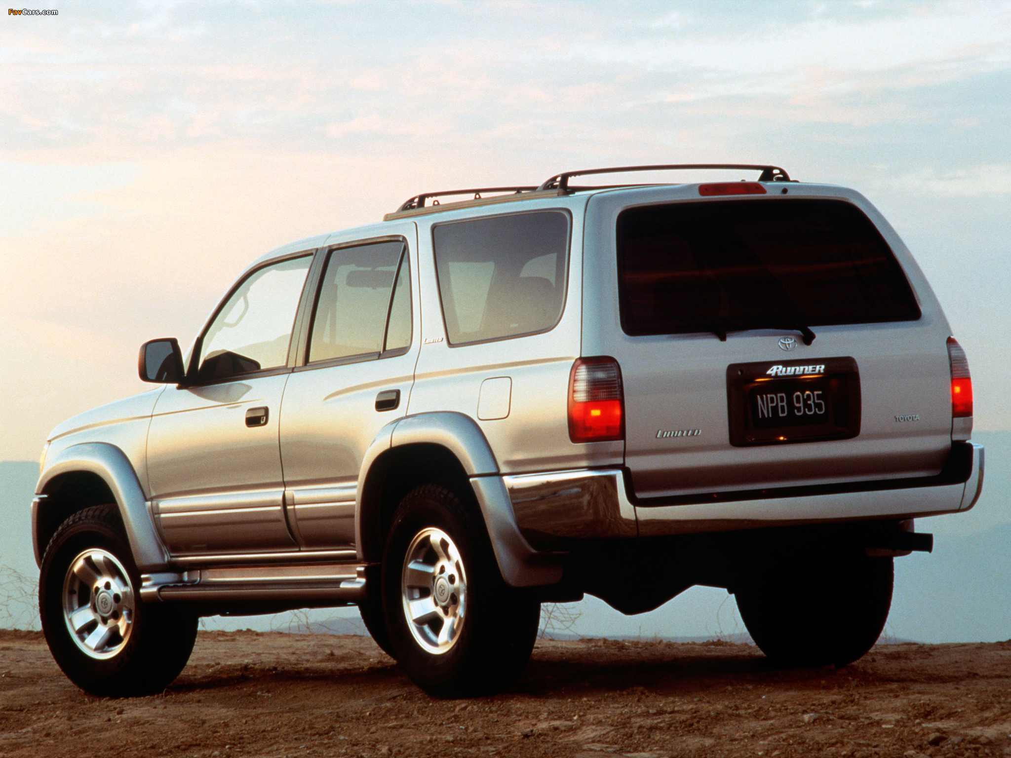 Toyota 4Runner 1996–99 photos (2048 x 1536)