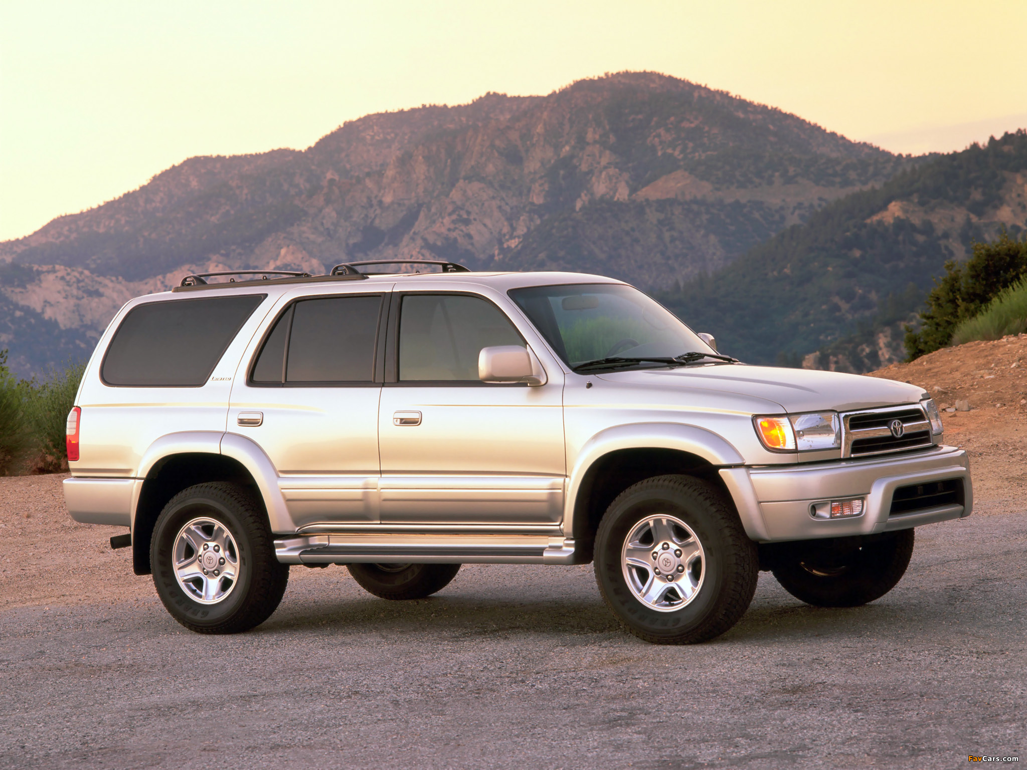 Toyota 4Runner 1999–2002 pictures (2048 x 1536)