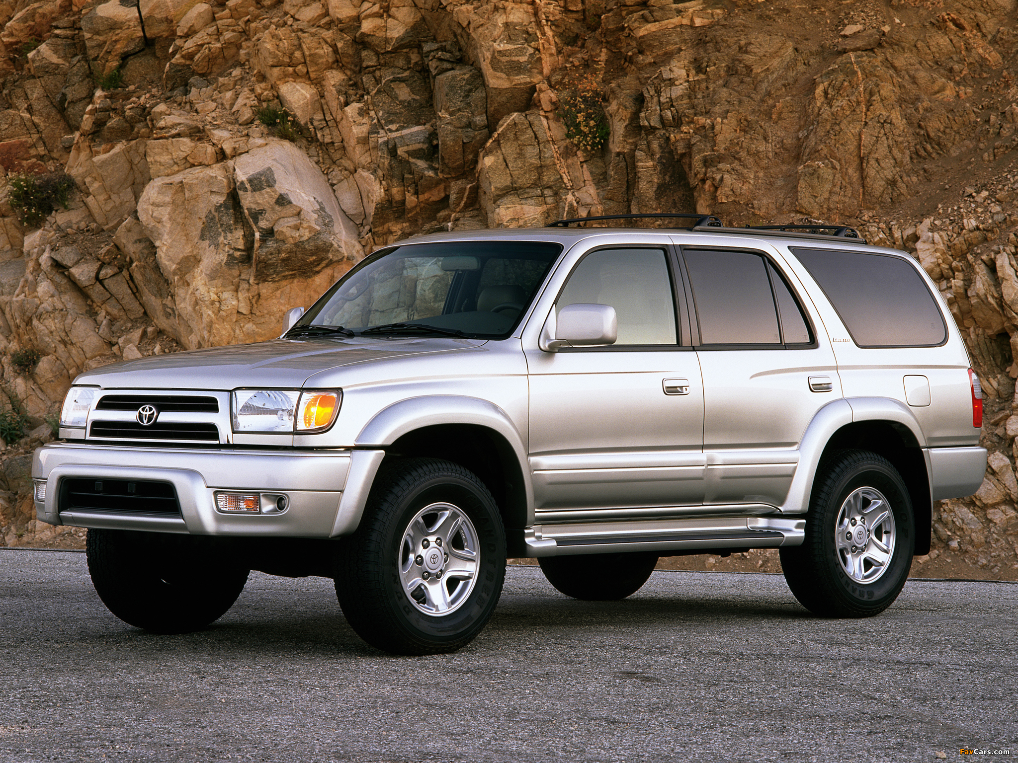 Toyota 4Runner 1999–2002 pictures (2048 x 1536)