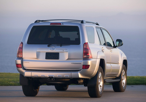 Toyota 4Runner Limited 2003–05 pictures