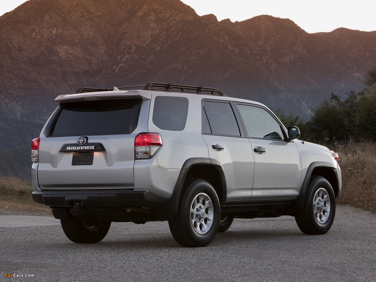 Toyota 4Runner Trail 2009 images (1280 x 960)