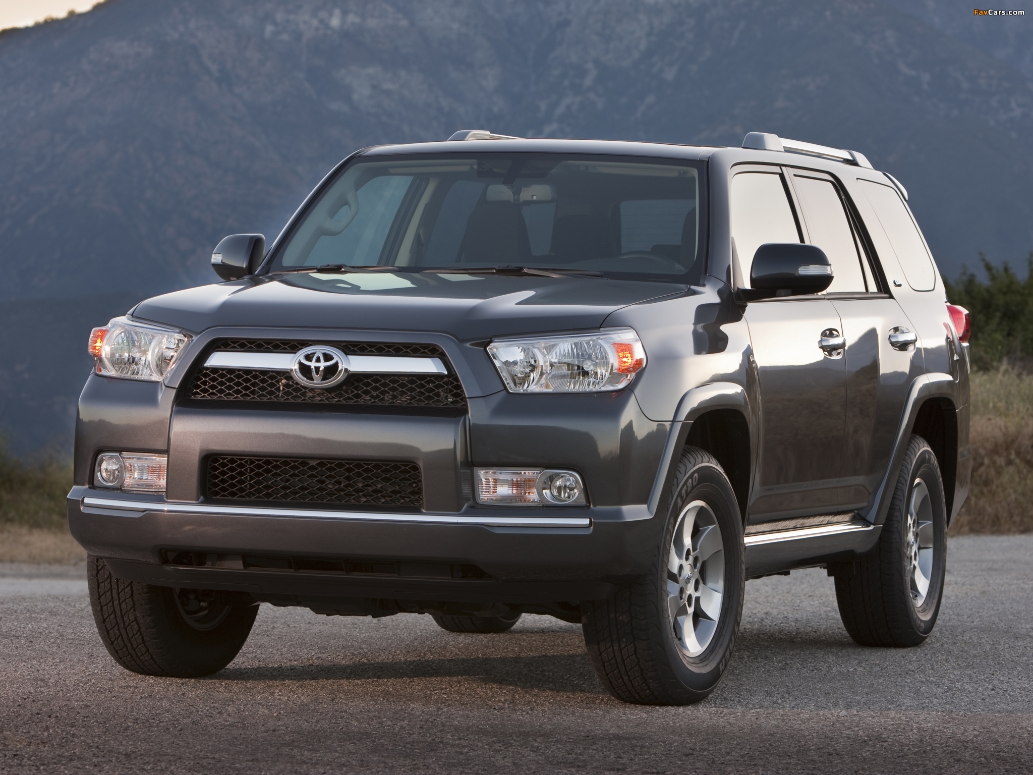 Toyota 4Runner SR5 2009 pictures (2048 x 1536)