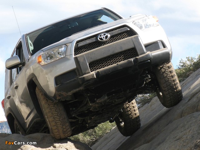 Toyota 4Runner Trail 2009 wallpapers (640 x 480)