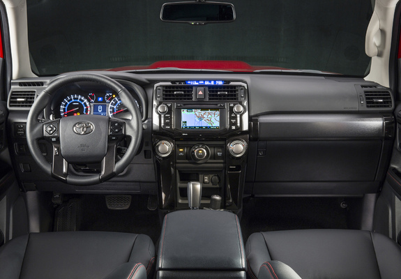 Toyota 4Runner 2013 photos