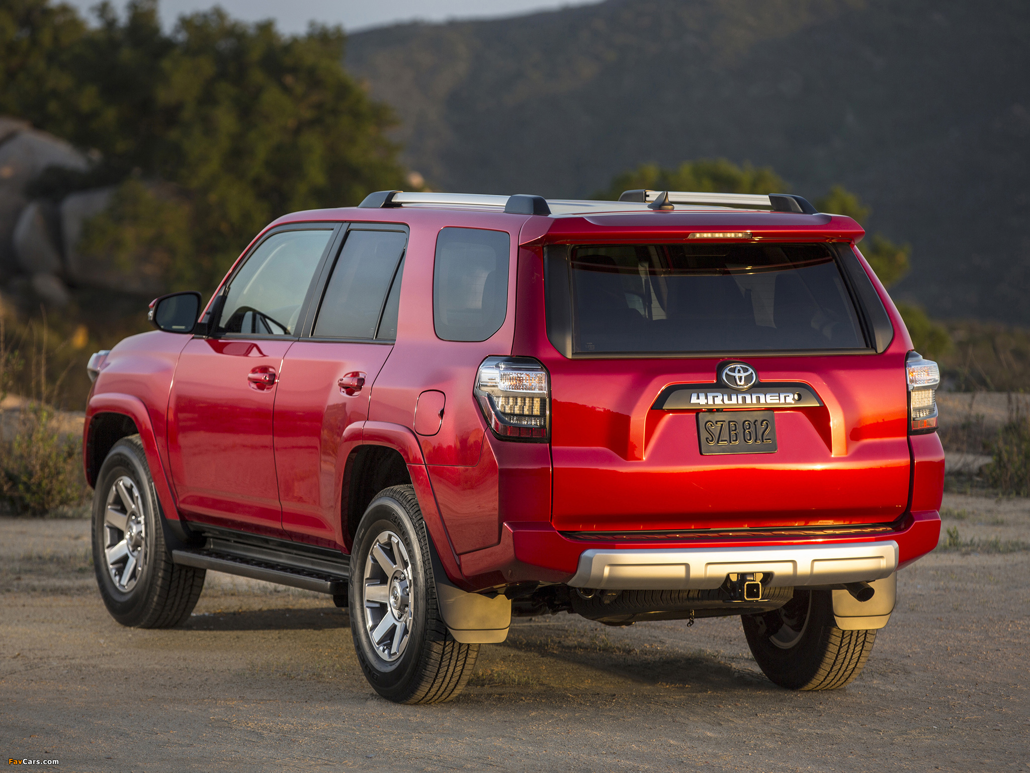 Toyota 4Runner 2013 pictures (2048 x 1536)