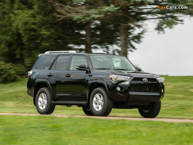 Toyota 4Runner SR5 2013 pictures (640 x 480)