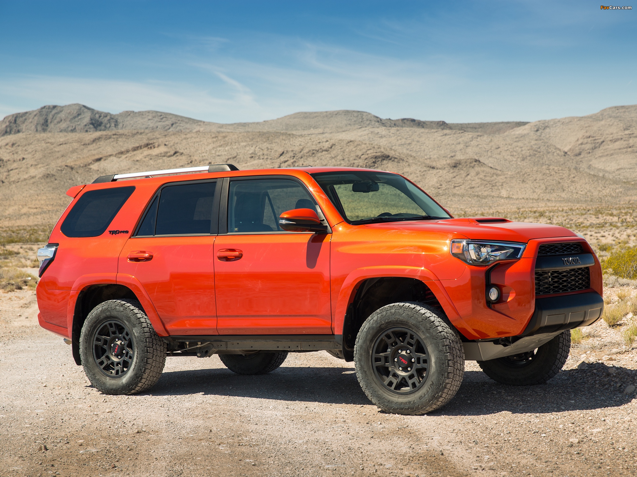 TRD Toyota 4Runner Pro 2014 wallpapers (2048 x 1536)