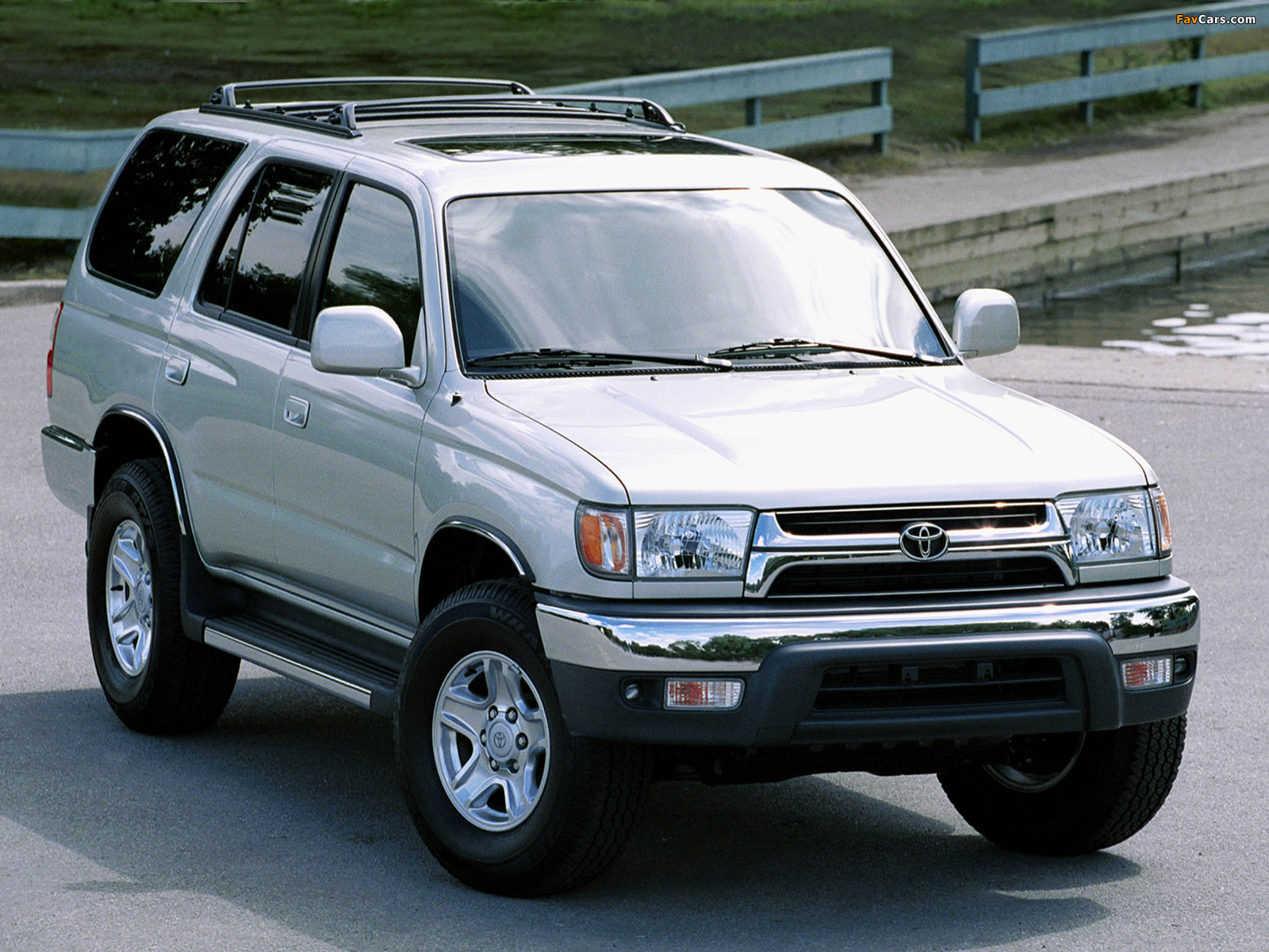 Toyota 4Runner 1999–2002 wallpapers (1600 x 1200)