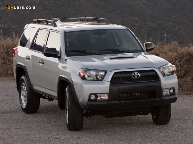 Toyota 4Runner Trail 2009 wallpapers (640 x 480)