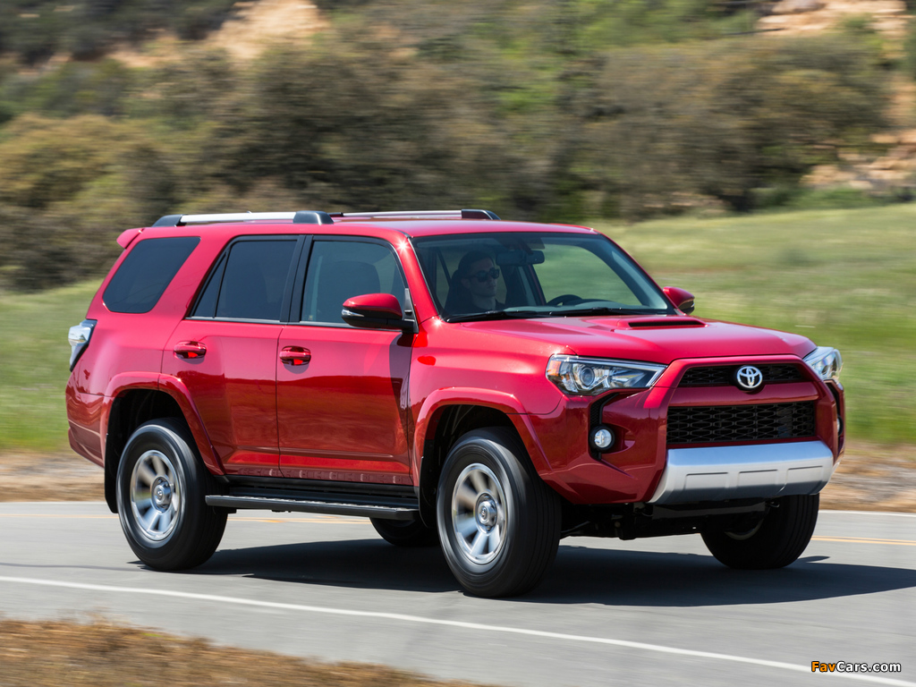 Toyota 4Runner Trail 2013 wallpapers (1024 x 768)