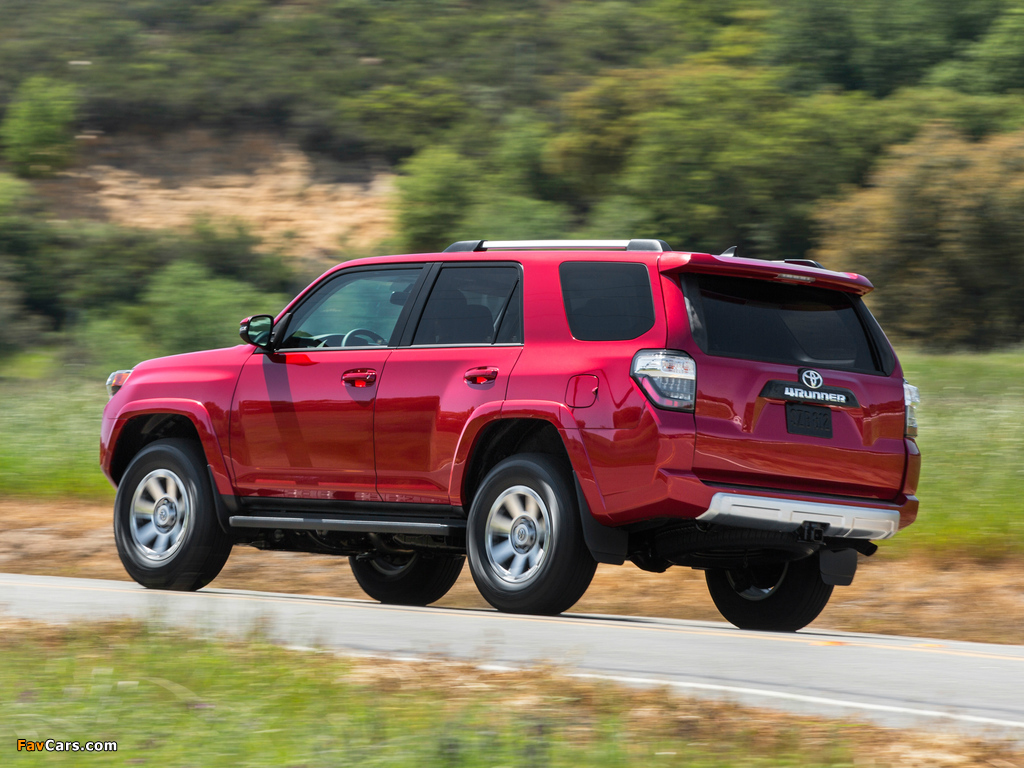 Toyota 4Runner Trail 2013 wallpapers (1024 x 768)