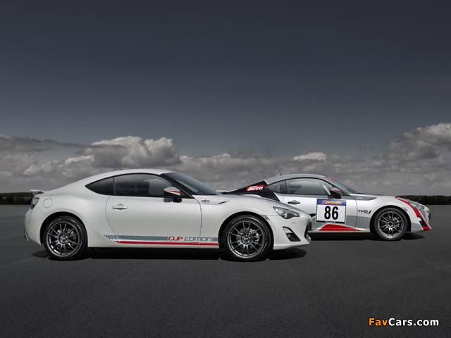 Images of Toyota 86 (640 x 480)
