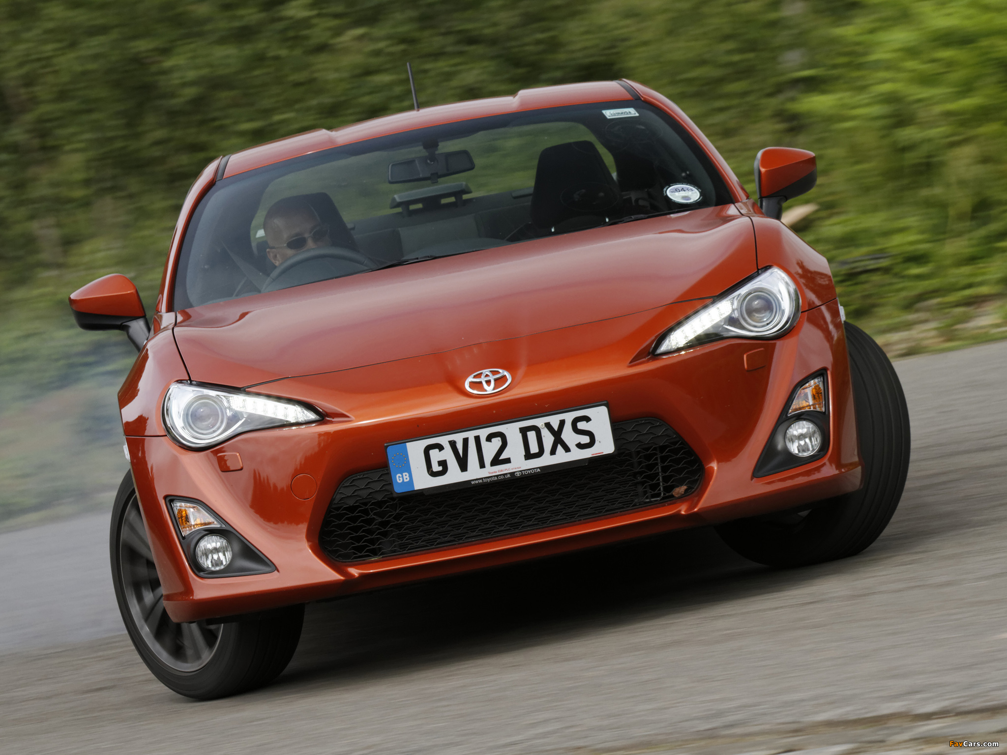 Images of Toyota GT 86 UK-spec 2012 (2048 x 1536)