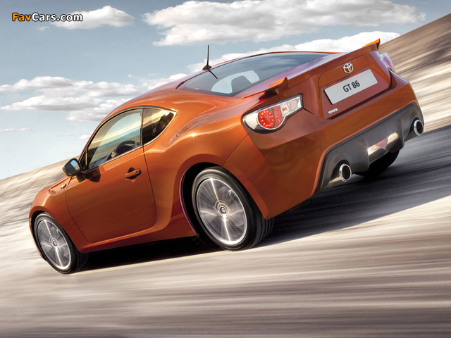 Images of Toyota GT 86 2012 (640 x 480)