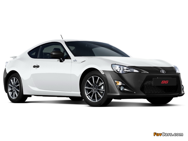 Images of Toyota 86 RC 2012 (640 x 480)